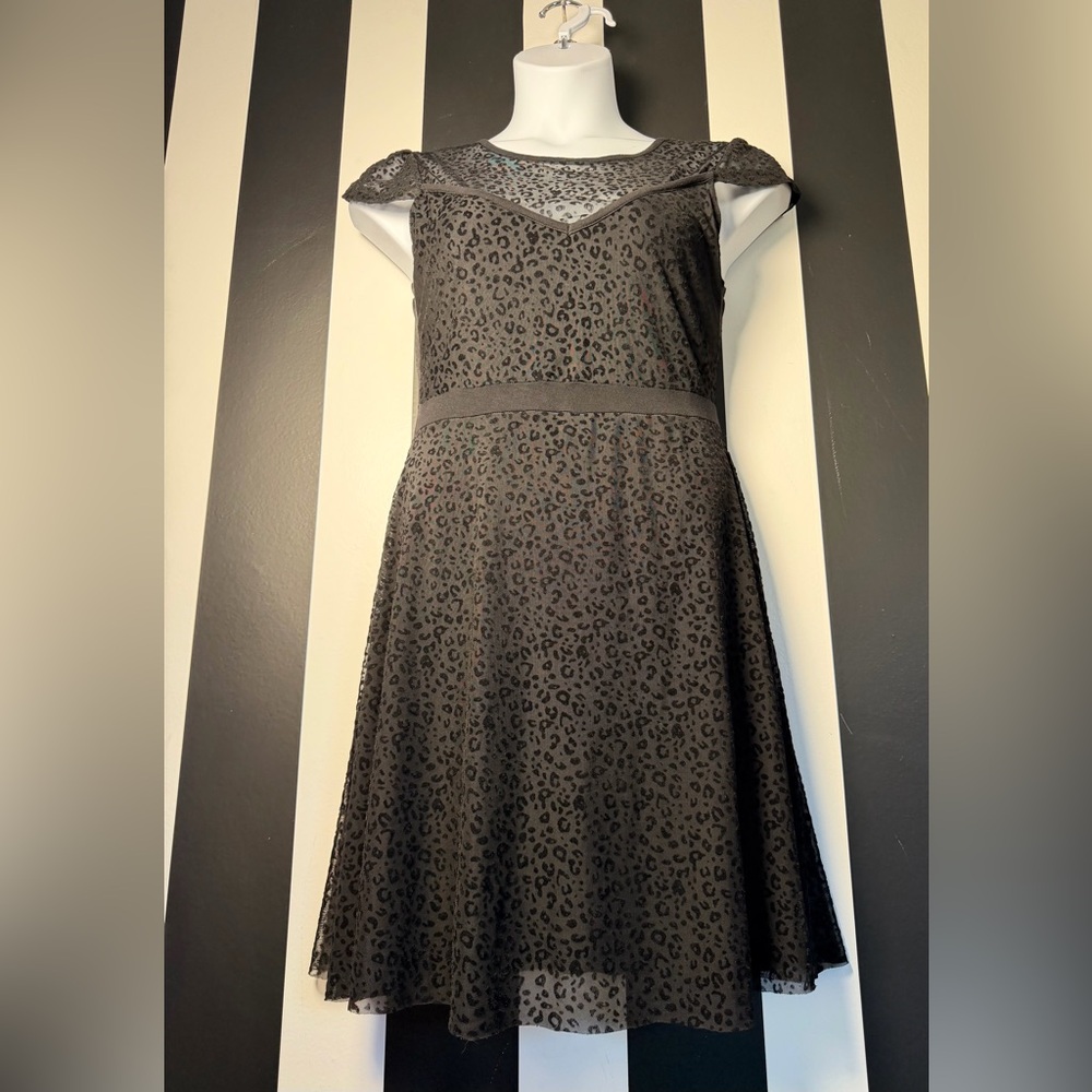 Sourpuss Black Sheer Cap-Sleeved Leopard Print Mini Dress w/ Lining; SZ XL